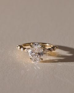 Luxury Oval Cut Diamond Solitaire Halo Ring For Women 3.01CT Lab Grown With 18K Solid Gold Wedding <b>Party</b> Gift For Partner - Product Image 1