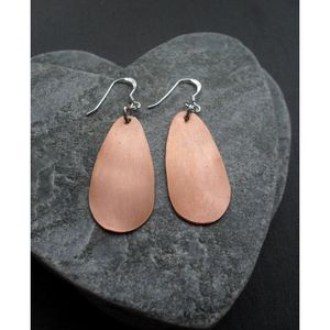 เครื่องประดับแฟชั่นรุ่น 3 งานแฮนด์เมดระดับพรีเมียม ขายดี เป็นมิตรกับสิ่งแวดล้อม ดีไซน์สุดพิเศษ สำหรับงานปาร์ตี้ ทำจากทองแดงผสมทองเหลือง ประดับคริสตัล - Product Image 6