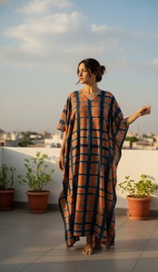Vestido Maxi Kaftan Tradicional Teñido a Mano, Ecológico, de Algodón Lavable y Transpirable, con Cuello en V, Estilo Bohemio con Cordón Ajustable para Mujer - Product Image 6