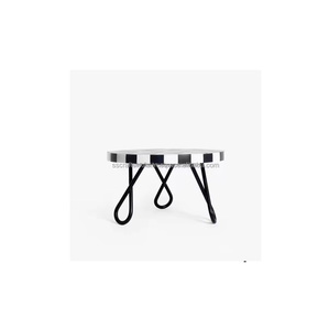Soporte para tartas con incrustaciones de resina en blanco y negro al mejor precio, nuevo diseño para uso doméstico y hotelero para bodas y fiestas - Product Image 1