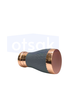 กระติกน้ำทองแดง OTSAK รุ่นพรีเมียม สีเทา ฝาทองแดงแบบตอกลาย ดีไซน์หรูหราทันสมัย พกพาสะดวก ใช้ได้ทั้งที่บ้าน ที่ทำงาน และแคมป์ปิ้ง ความจุ 34 ออนซ์ 1000 มล. - Product Image 4