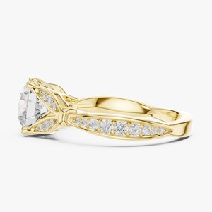Anillo de Compromiso de Oro Amarillo de 9K con Diamante Cultivado en Laboratorio de Corte Redondo de 1.33CT, Estilo Vintage con Filigrana y Acentos Pavé, Joyería Nupcial al por Mayor - Product Image 2