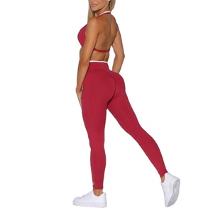 Conjunto de Yoga Personalizado para Mujer en Color Borgoña Sólido con Detalles en Contraste, Top Halter y Leggings de Cintura Cruzada, Calidad Premium, Fabricante de Pakistán - Product Image 2