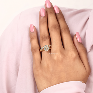 Bague de fiançailles en moissanite taille ovale avec sertissage à griffes en argent sterling plaqué or, alliance empilable pour femme - Product Image 5