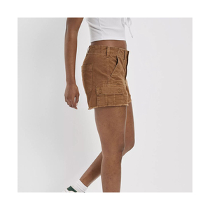 Shorts en jean moulants taille mi-haute pour femmes, respirants, avec poches boutonnées, couleurs personnalisées, collection 2025, qualité supérieure, fabrication OEM Pakistan - Product Image 3