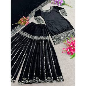 Mono de Fiesta con Bordado Pesado de Diseño SSR, Top-Sharara y Dupatta en Negro, Talla M, para Fiestas Elegantes - Product Image 2
