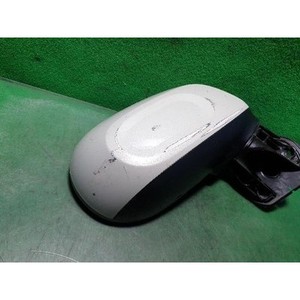 ชุดกระจกมองข้างด้านนอกขวา Ray RIGHT มือสอง ของแท้ OEM รุ่น 87620A3510M9Y - Product Image 2