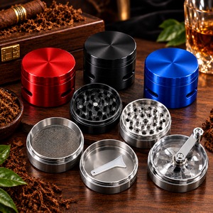 Collection de moulins à épices et herbes métalliques en gros - Product Image 1