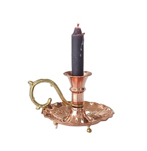 Bougeoir en cuivre à long col artisanal de luxe, support décoratif pour bougie conique pour une décoration intérieure élégante - Product Image 3