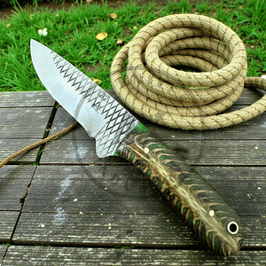 Cuchillo de Hoja Fija de Acero Inoxidable Hecho a Mano con Mango de Resina y Funda de Cuero, Estilo Vaquero, para Caza al Aire Libre, Venta al Por Mayor - Product Image 3