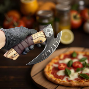 Cortador de Pizza con Forma de Hacha del Árbol de la Vida Yggdrasil, Hecho a Mano por A&M Enterprises, con Hoja Grabada con Runas y Mango de Madera Envuelto en Cuero - Product Image 3