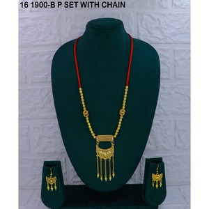Exquisitos y Lujosos Conjuntos de Joyería de Moda para Bodas en el Medio Oriente, Estilo Dubái, de Aleación de Cobre con Baño de Oro, Collar y Pendientes para Mujer - Product Image 1
