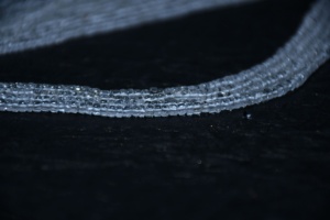 Perles facettées en quartz cristal - Pour la fabrication de bijoux - Product Image 3