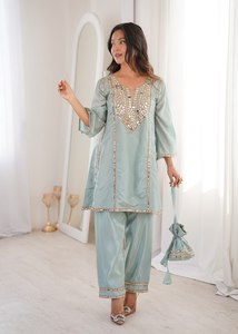 Conjunto de Traje Étnico de Seda, Salwar Kameez Tradicional Indio con Batva, Listo para Usar, Colección para Bodas y Fiestas al Mejor Precio - Product Image 6