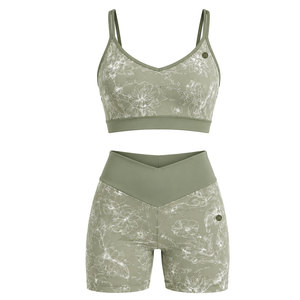 Ensemble de sport côtelé sans couture de haute qualité pour femme – Tenue de fitness et d'entraînement extensible deux pièces - Product Image 4