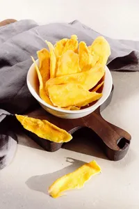 Rodajas de Mango Seco Suave de Vietnam, Snack de Fruta Tropical Premium, Venta al por Mayor y Fabricación OEM - Product Image 6