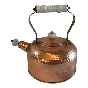 Bouilloire en cuivre martelé de luxe avec poignée en bois artistique pour faire bouillir du thé, du café, de l'eau et pour la décoration de la maison - Product Image 3