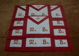 Tablier de Maître Maçon du Rite Écossais (AASR) – Tablier Artisanat de Loge Rouge du Rite Écossais Accepté - Product Image 4