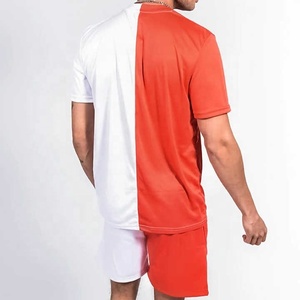 Personalizado de los hombres de manga corta chándal conjuntos de gemelos al por mayor baratos de verano Pantalones cortos de la camisa en color rojo negro Venta de pedidos personalizados de bienvenida - Product Image 4