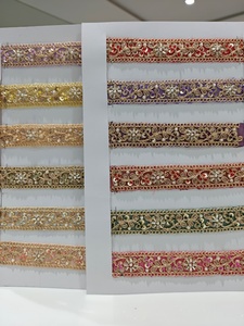 Tela de Encaje Floral con Cuentas y Bordado de Encaje de Miel para Bolsas de Tela para Bodas y Textiles para el Hogar - Estilo Elegante y Ecológico - Product Image 2