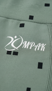 Shorts de sport athlétiques sans couture pour femme, respirants, taille haute, effet froncé, pour le yoga, la gym et le streetwear - Product Image 2