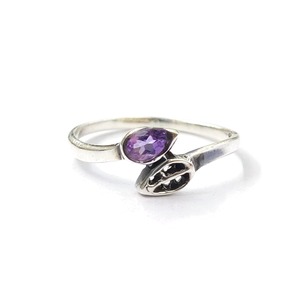 Bague en améthyste et moissanite de 1,5 gramme, produit élégant et stylé - Product Image 1