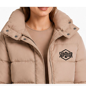 Chaqueta Parka Moderna para Mujer con Exterior Impermeable, Interior Acolchado Térmico y Estilo Urbano Elegante Inspirado en la Moda de Invierno - Product Image 3