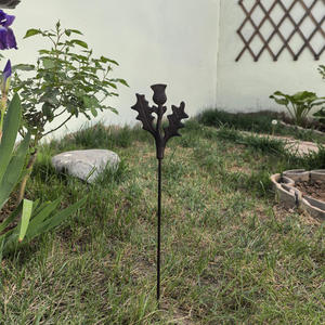 Piquets décoratifs en métal pour jardin, fleurs en fonte pour aménagement de parterres, piquets pour plantes pour pelouse, cour, allée et jardin fleuri - Product Image 4