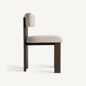 Silla de Comedor de Diseño Moderno con Respaldo Curvo, Tapicería Bouclé y Estructura de Madera Sólida para el Hogar - Product Image 3