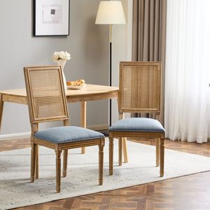 Ensemble de 2 chaises de salle à manger élégantes de style campagnard français avec pieds cannelés et finition patinée, dossier en rotin et sièges rembourrés - Product Image 1