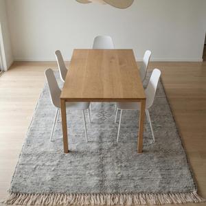 Tapis d'intérieur classique en laine florale fait main de qualité supérieure, tapis à poils ras doux et texturés pour chambre à coucher et décoration intérieure - Product Image 4