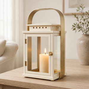 Lanterne à bougie moderne de luxe en métal et verre, conçue avec une forme architecturale sophistiquée et un attrait décoratif intemporel. - Product Image 4