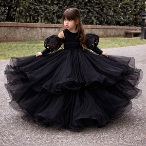 Vestido de Fiesta de Lujo para Niñas, Negro, con Capas, de Georgette, con Escote en V Profundo, Adornado con Lazo, Mangas Abullonadas, Estilo Princesa, para Bodas y Fiestas - Product Image 1