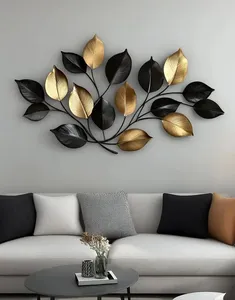 Art mural contemporain en métal avec motif floral abstrait fait main pour une décoration intérieure élégante et un style de maison raffiné - Product Image 1
