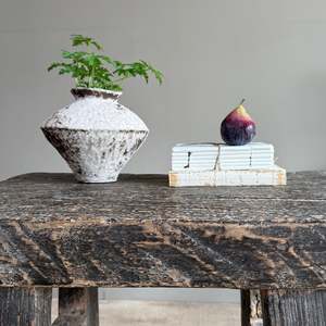 Table d'appoint antique en olivier Elsie, tabouret bas rustique en bois massif, piédestal d'appoint, meuble de salon vintage style ferme Wabi Sabi, décoration - Product Image 4