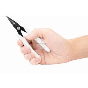 Alicates de punta plana Tsunoda FB-140 de 5.5 pulgadas para joyería, hechos en Japón - Product Image 1