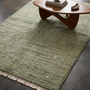 Tapis de luxe en laine noué à la main vert sauge, motif floral classique, tapis décoratif pour salon et chambre à coucher - Product Image 4