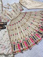 Ensemble de tenue Anarkali populaire pour les mariées, idéal pour les fêtes de Diwali, coupe ajustée, design traditionnel, taille XL, robe en soie Chinon avec pantalon et dupatta