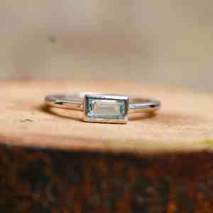 Anillo de Plata de Ley 925 con Piedra Preciosa de Aguamarina Azul Natural para Mujer |   Anillo de Regalo de Joyería Fina y Elegante - Product Image 3