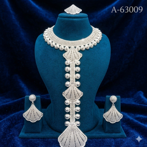 MOLL JEWELLERS Ensemble de collier et boucles d'oreilles élégants pour femme, finition or et argent, style ethnique, avec pendentif long à pompon A-63004 - Product Image 6