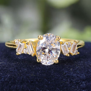 Bague de fiançailles ovale unisexe AMBER JEWELS plaquée or 14 carats avec diamant de laboratoire, sertie de griffes, style hip-hop, bijoux certifiés IGI - Product Image 1