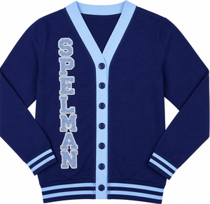 Cardigan universitaire personnalisé en chenille blanche et bleue avec broderie, style SPELMAN, unisexe, pour université, collège, sororité, pull en tricot - Product Image 5