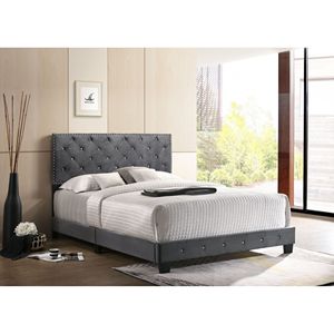 Letto King Size Moderno Grigio con Rivestimento, Stile Transizionale per Arredamento Contemporaneo - Product Image 6