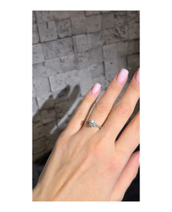Bague de fiançailles et de mariage en or 14 carats jaune, blanc ou rose avec diamant de laboratoire taille ronde et halo - Bijoux tendance en diamant de laboratoire - Product Image 1