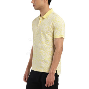 Polo au design durable, en tissu doux, avec une finition élégante, parfait pour une utilisation décontractée et en voyage - Product Image 3