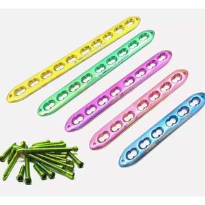 Kit de Instrumentos Quirúrgicos Ortopédicos Ajustables para Caballos, Placa Recta LCP de 2.7mm, 6h-10h, con 50 Tornillos de Acero - Product Image 6