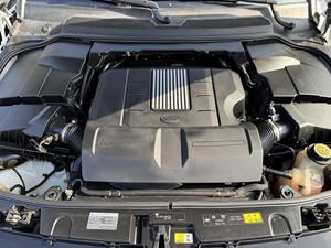 Land Rover L-R-4 Landmark Edition 2016 - Product Image 3