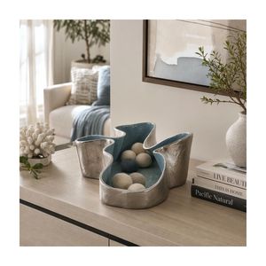Jarrón de Metal Hecho a Mano de Estilo Contemporáneo, con Forma y Acabado Orgánicos, Recipiente Decorativo Moderno para el Hogar - Product Image 4