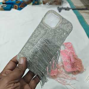 เคสโทรศัพท์ปักลูกปัดแก้วสีชมพูทำมือ พร้อมพู่ห้อยตกแต่งลายเทวดา รูปทรงสี่เหลี่ยมผืนผ้า - Product Image 3