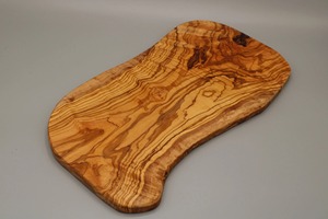 Tabla de cortar hecha a mano de madera de olivo, tabla de cocina para cortar, tabla de madera para servir queso y pan - Product Image 4